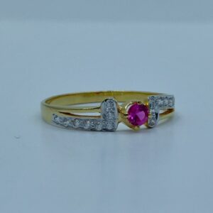 916 HM light weight ladies ring with color stone