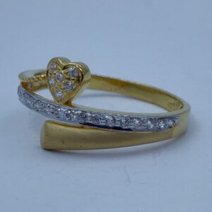 Rhodium plated fancy cz ring