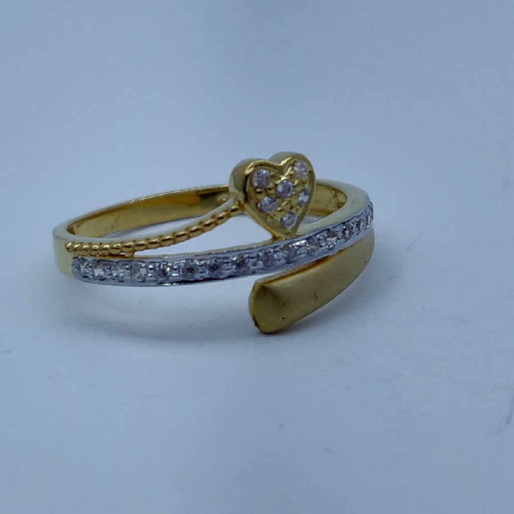 Rhodium plated fancy cz ring - Image 2