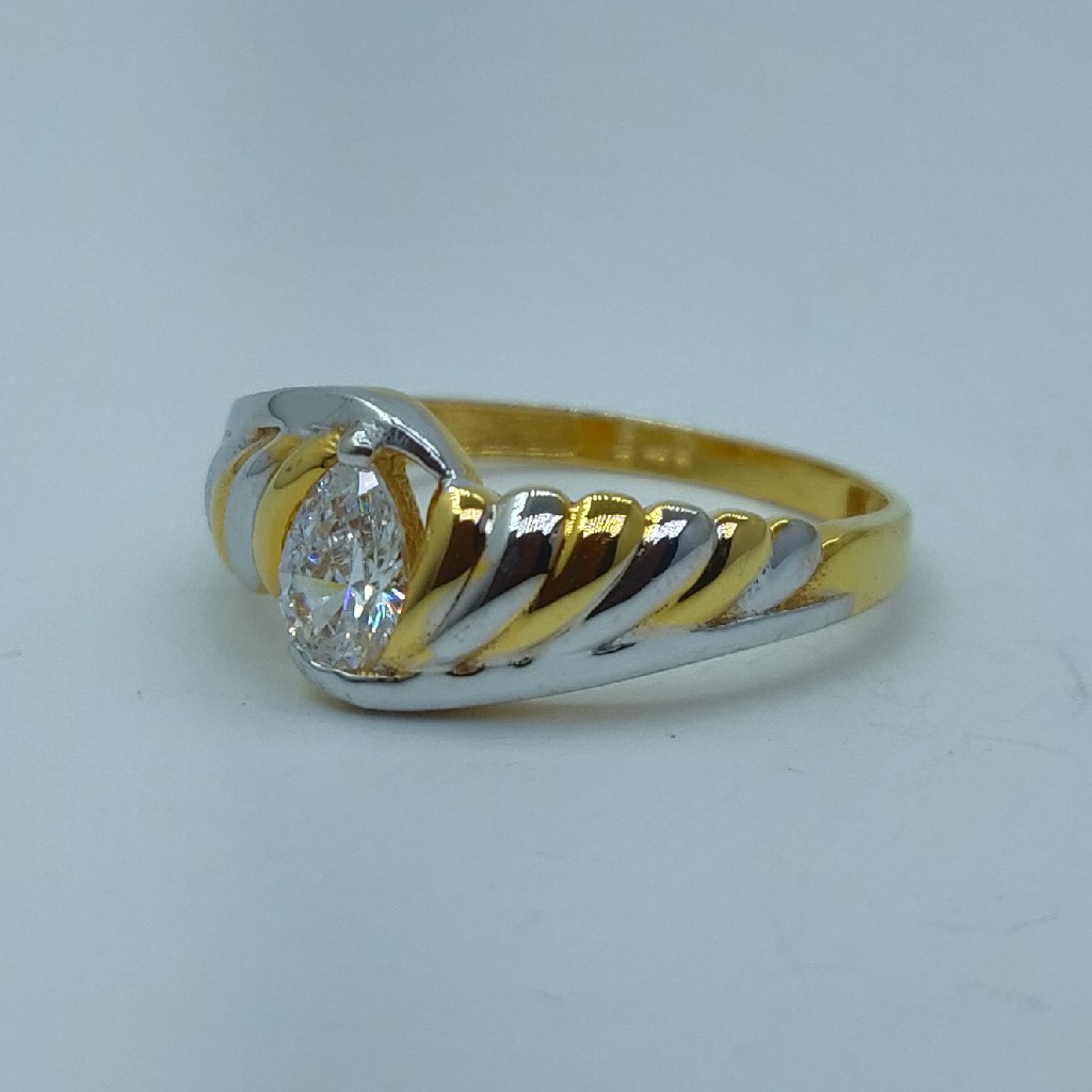 22k Gold rhodium plated light weight ladies ring - Image 3