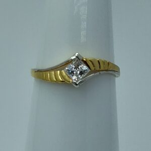 Exclusive ring for Women
