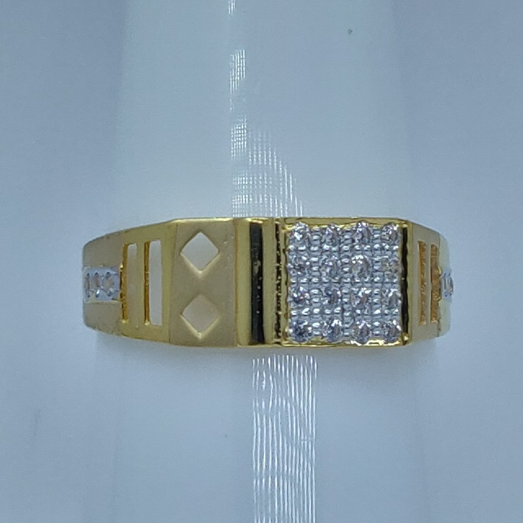 22k Gold fancy gents ring