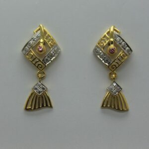 Fancy light weight earrings