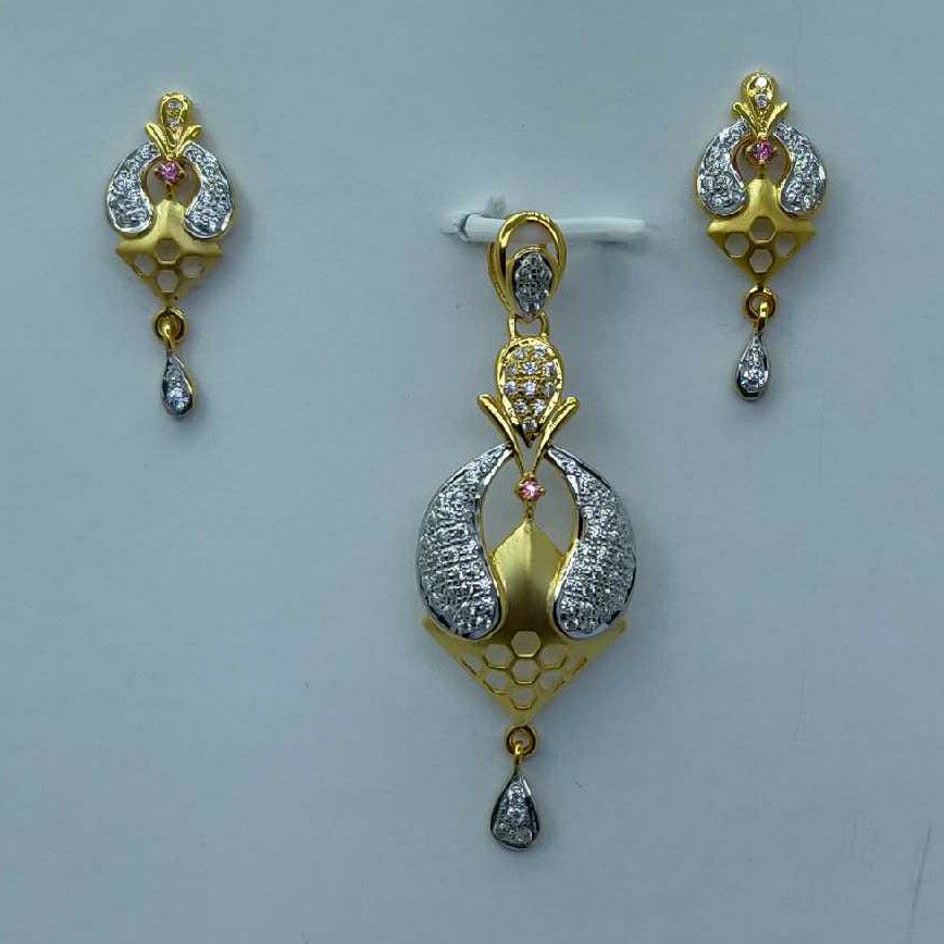22kt gold CZ pendant set
