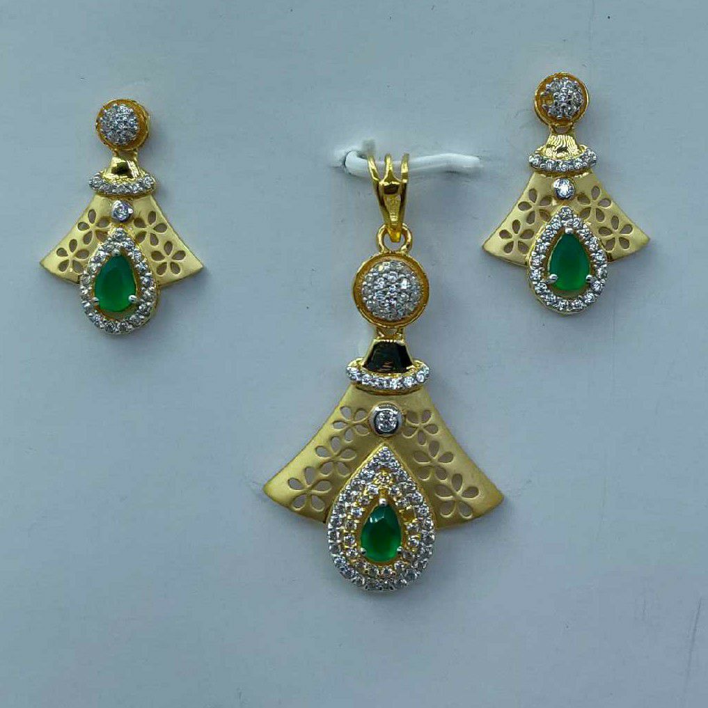 Lovely Pendant Set