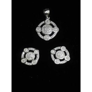 Pendant set