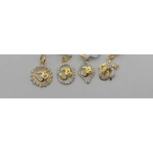18KT Gold Traditional CZ Pendant