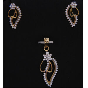 Pendent Set