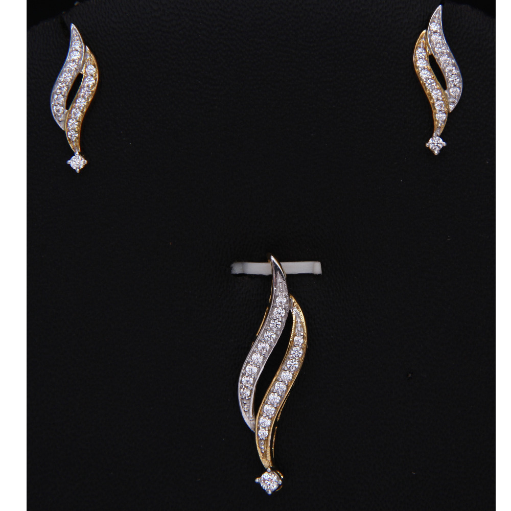 Pendent Set