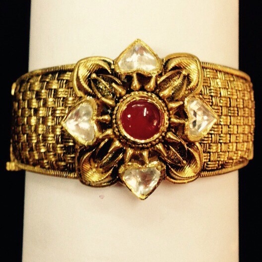916 gold  antique kundan kada