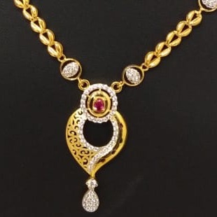 18 carat gold chain set. - Image 2