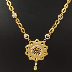18 carat gold chain set