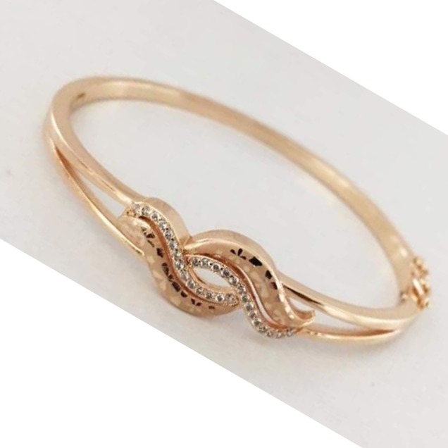 18 carat rose gold woman kada - Image 2