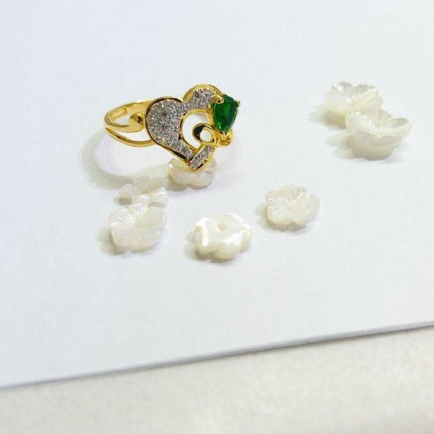 22KT Gold Heart Shaped Antique Ring