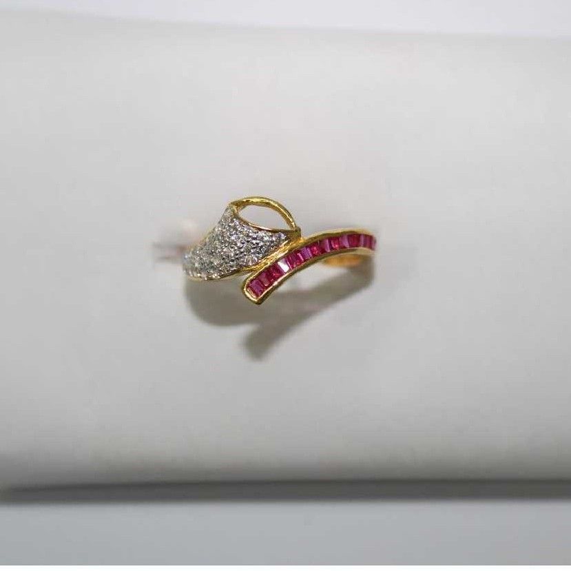 22KT Gold Ladies Indian Antique Ring