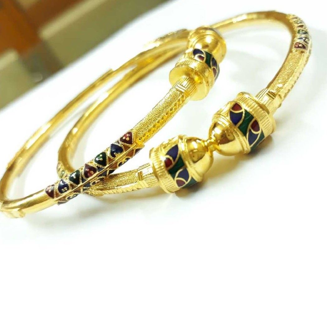 916 Yellow Gold Ladies Indian Desinger Bangles