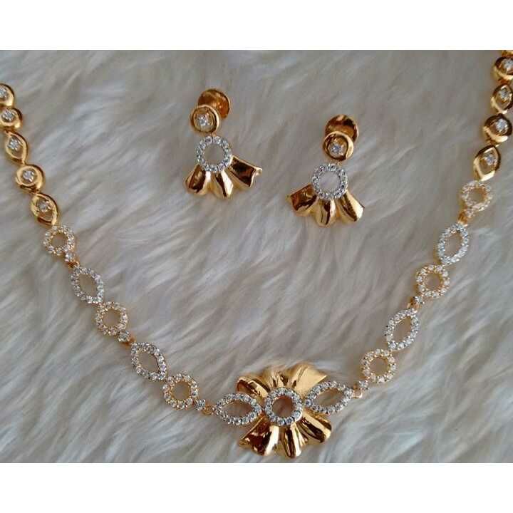 22KT Gold Ladies Indian Designer Necklace Set