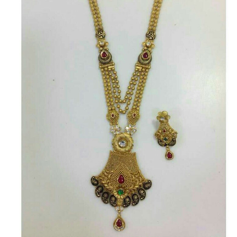 Gold Ladies Jadtar Antique Necklace Set Yellow - Image 3
