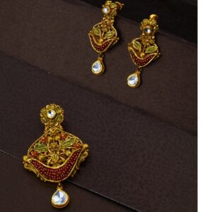 916 Gold Kundan  Design Pendant Set