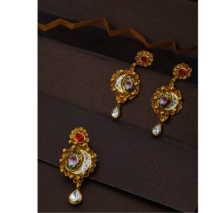 22KT Gold Hallmark Traditional Pendant Set