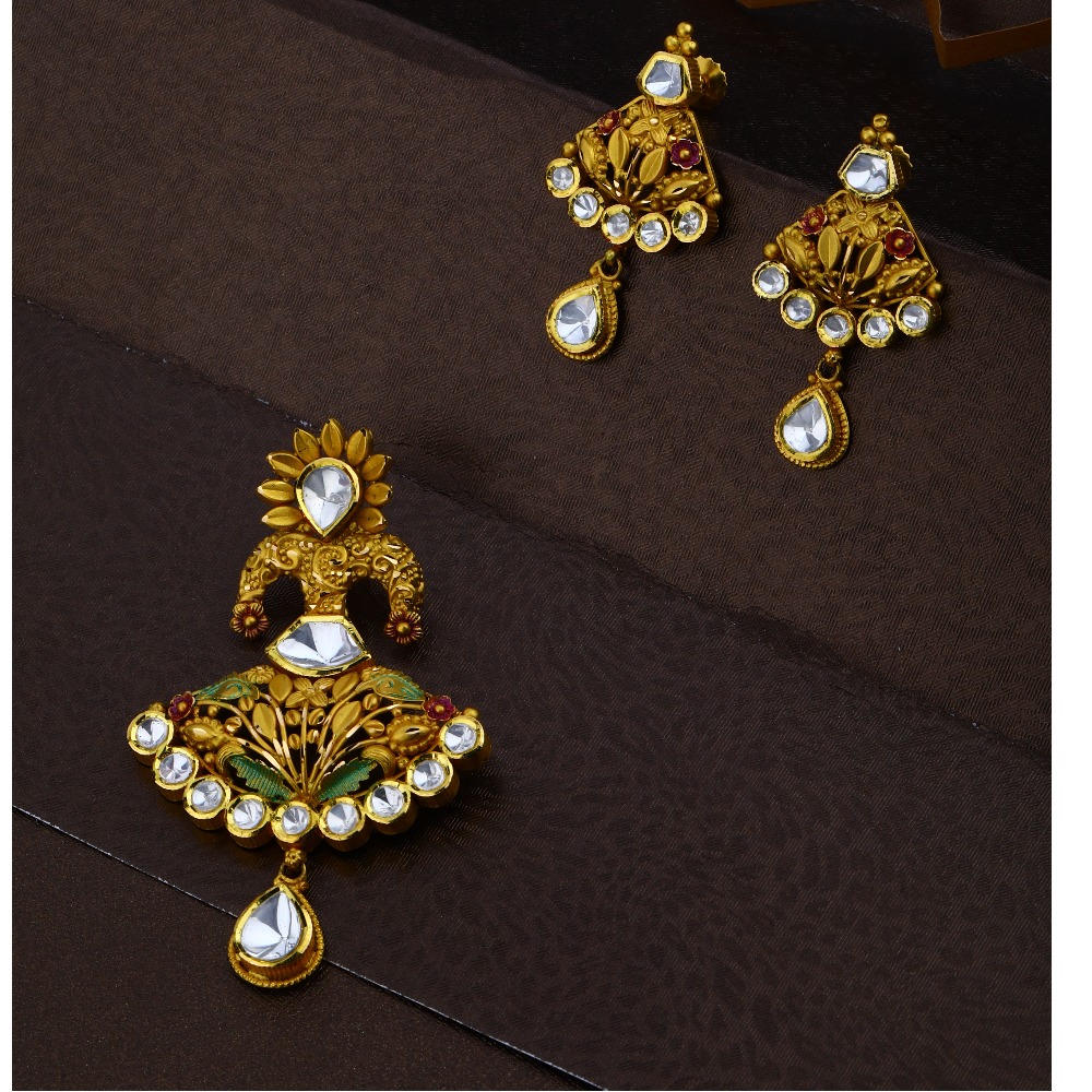 916 CZ gold  Classic Design Hallmark Pendant Set
