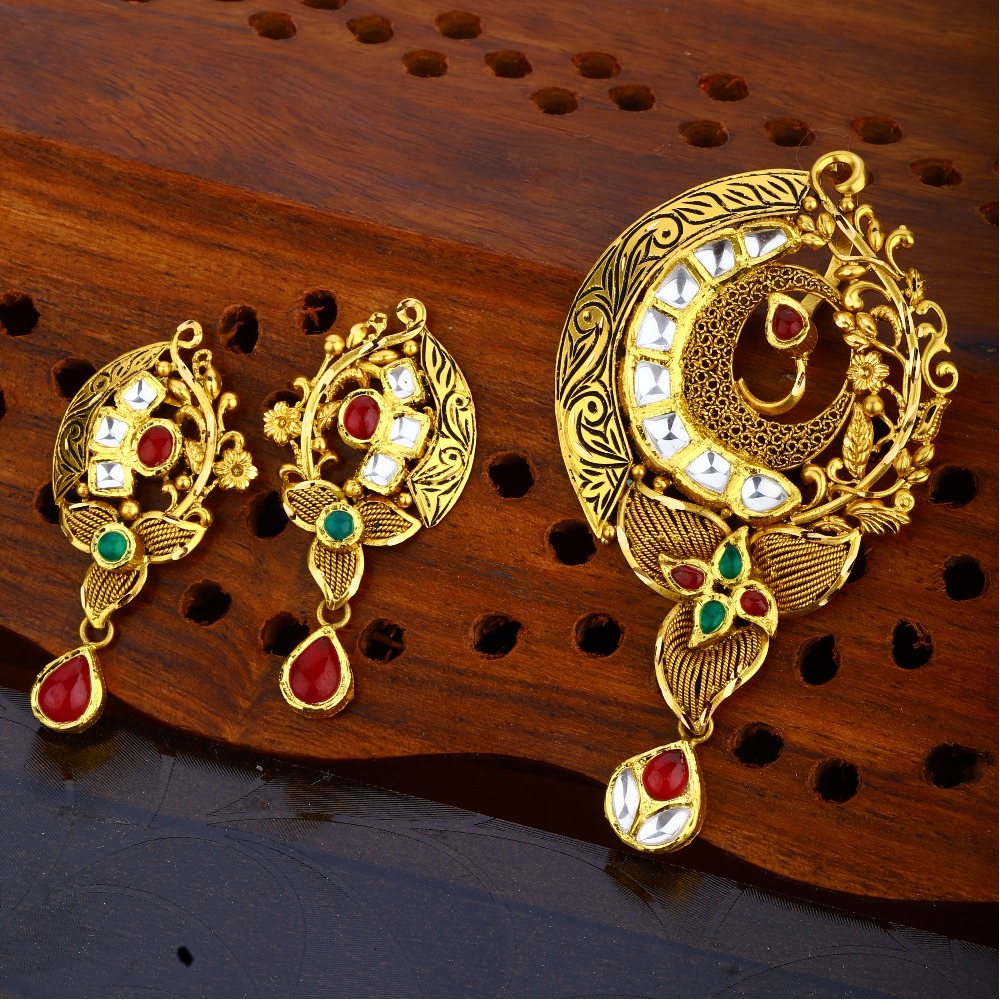 916 Gold stylish Antique Design Hallmark Pendant Set