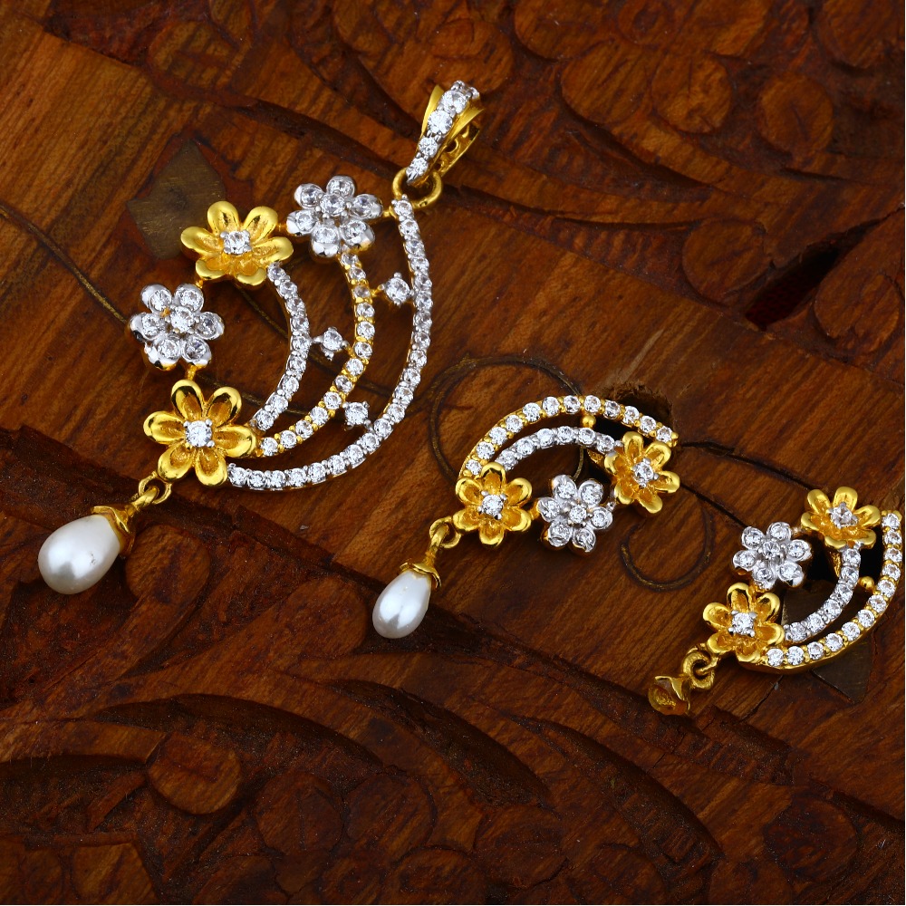 CZ Gold Hallmark  Attractive Design Pendant Set