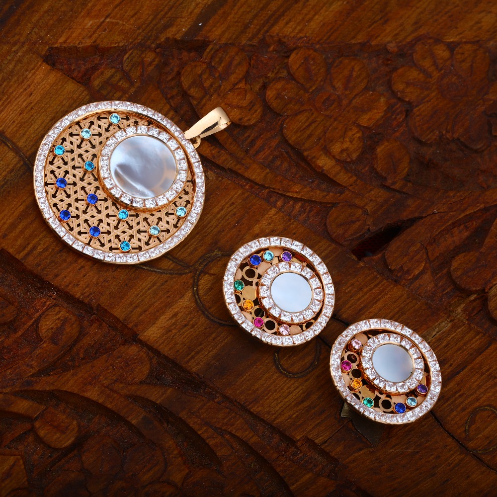 916 CZ Gold Hallmark Round Trendy Design Pendant Set
