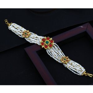 916 Gold Mani Moti Flower Design bracelet