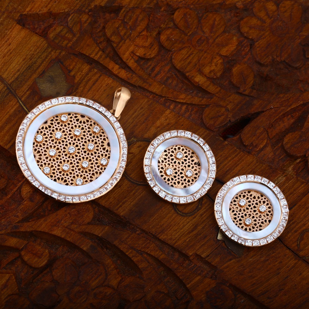 916 Gold CZ Everstylish Round Shape Design Pendant Set
