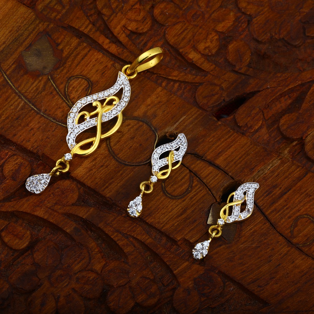 916 gold CZ hallmark Unique Design Pendant Set