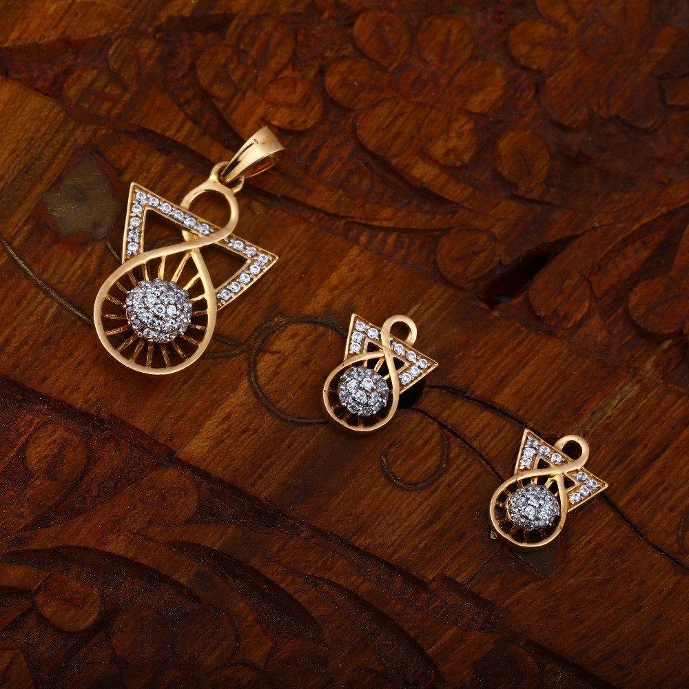 916 CZ Gold classic Hallmark Pendant set