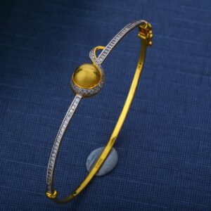 916 Gold Hallmark Stylish American design Bracelet