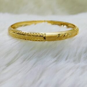 916 Gold Designer Bangle