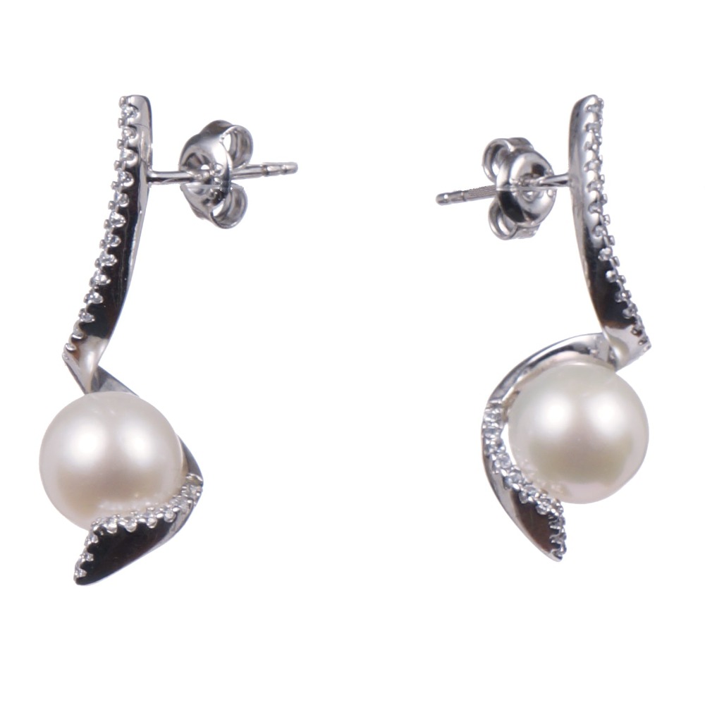Silver With Pearl Willa Earrings