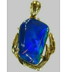 Gold blue stone pendant