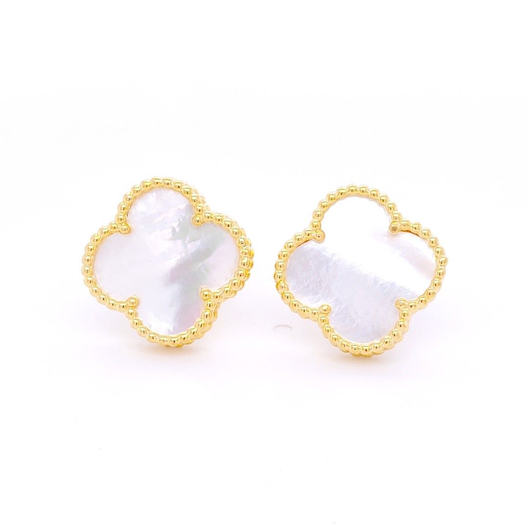 Mother of Pearl Gold Necklace Set - Image 4