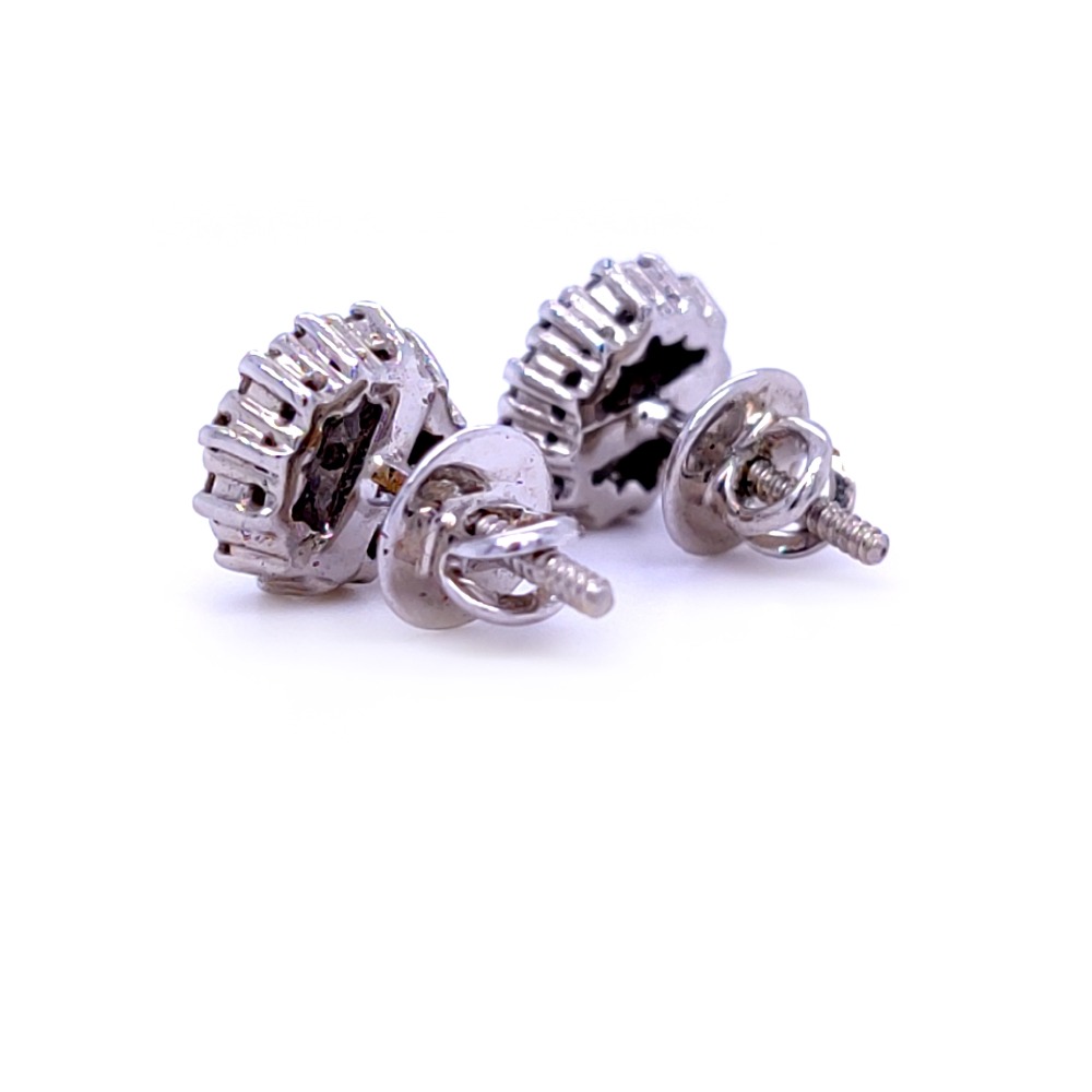 Blomming bright diamond cluster studs in white gold - Image 4