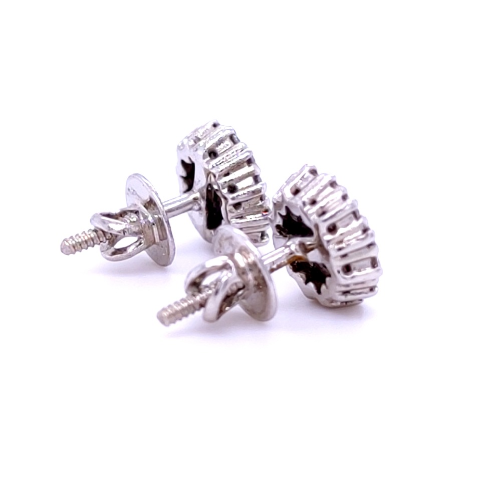 Blomming bright diamond cluster studs in white gold - Image 3