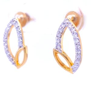 Two way pointed diamond earring