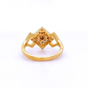 Swifted square diamond ring