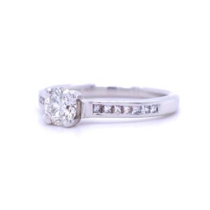 Royal solitaire diamond ring in platinum