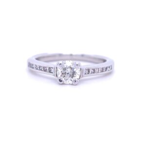 Royal solitaire diamond ring in platinum