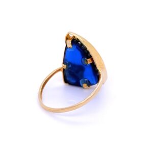 Ravishing diamond ring for her with color stone