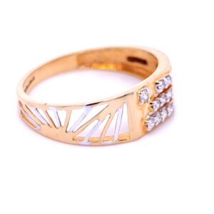 An excellent mens dimaond ring for any occasion