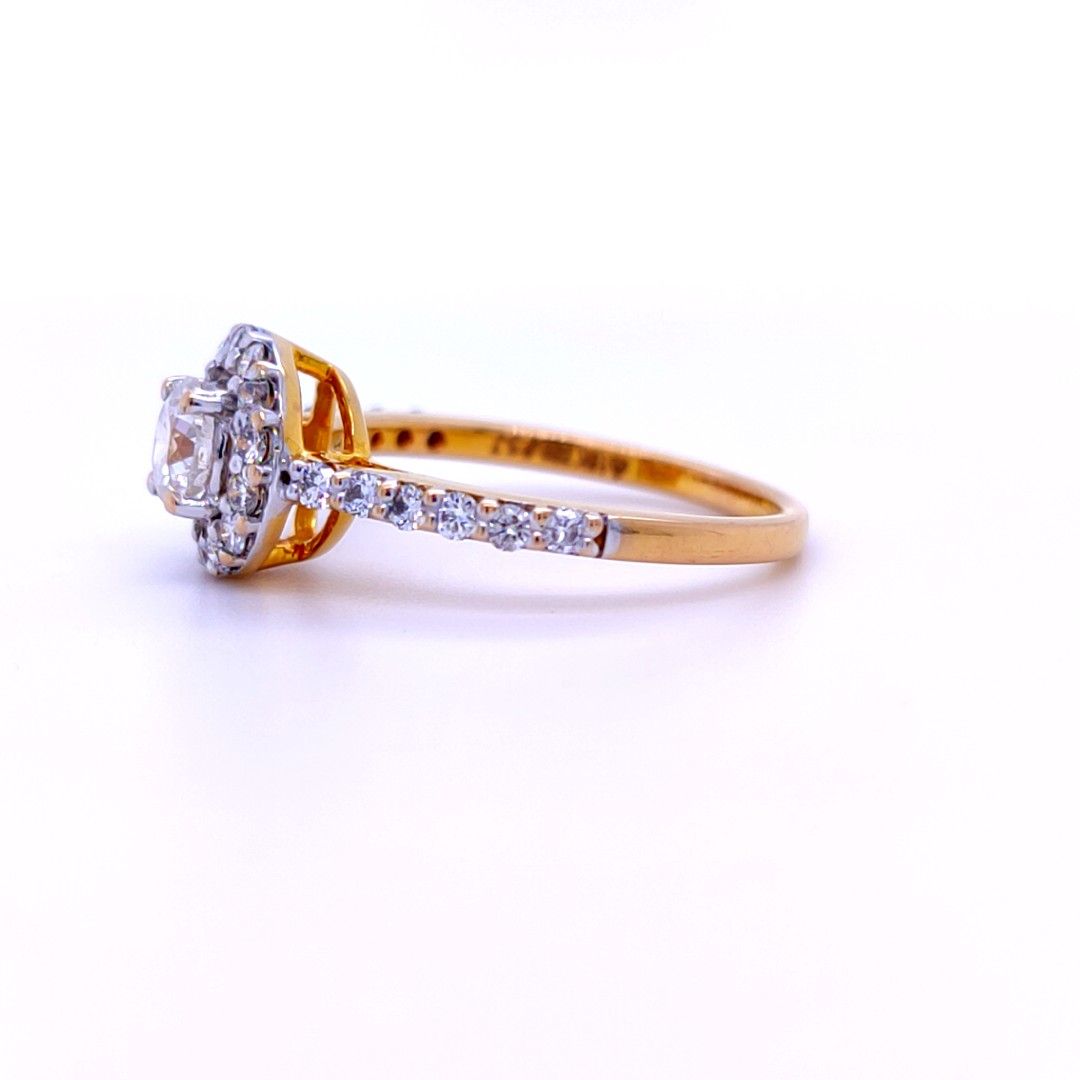 Beautiful solitaire diamond engagement ring in 18kt gold - Image 4