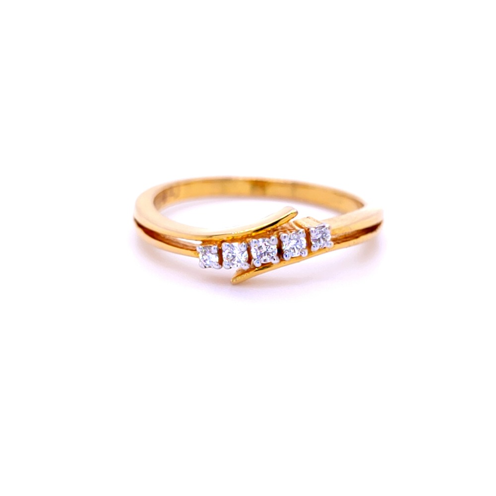 Mid way curve diamond ring in 18 kt - Image 2