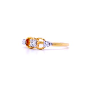 Beautiful 3 diamond bow ring