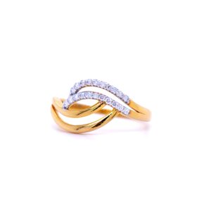 Classic diamond  ring
