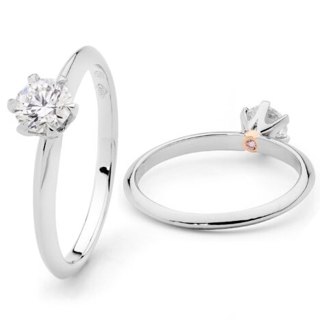 18k Gold solitaire ring